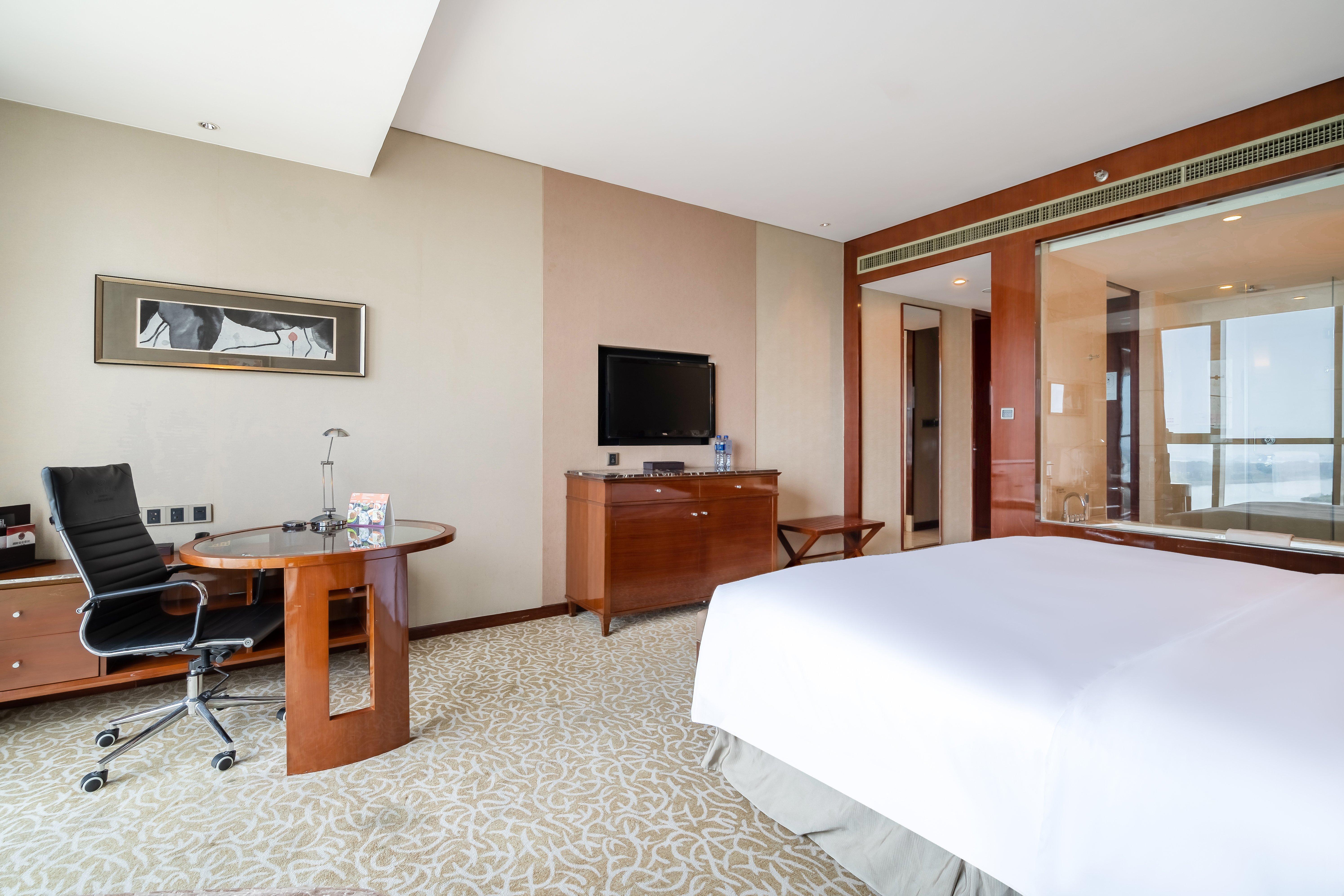 Crowne Plaza Zhenjiang By Ihg Hotel Exterior foto