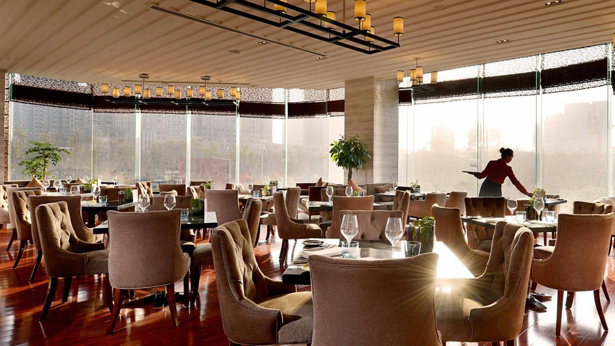 Crowne Plaza Zhenjiang By Ihg Hotel Exterior foto